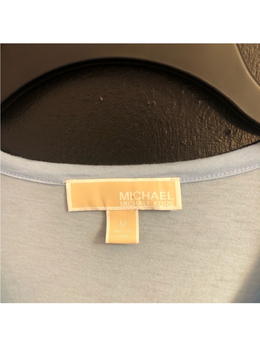 Micheal Kors Sky Blue Women's Tee with Gold Chain Shoulder Detail - Picture 3 of 6